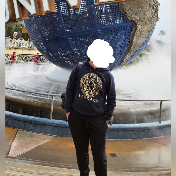 Authentic Versace Medusa Hoodie - Picture 3 of 6